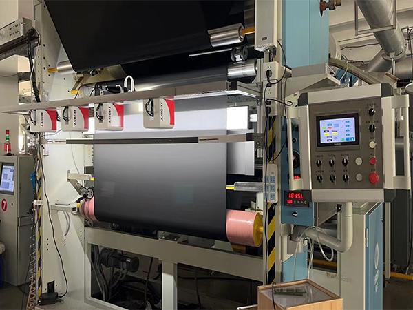 “襯布生產(chǎn)全流程智能疵點(diǎn)檢測技術(shù)與應用”項目取得突破